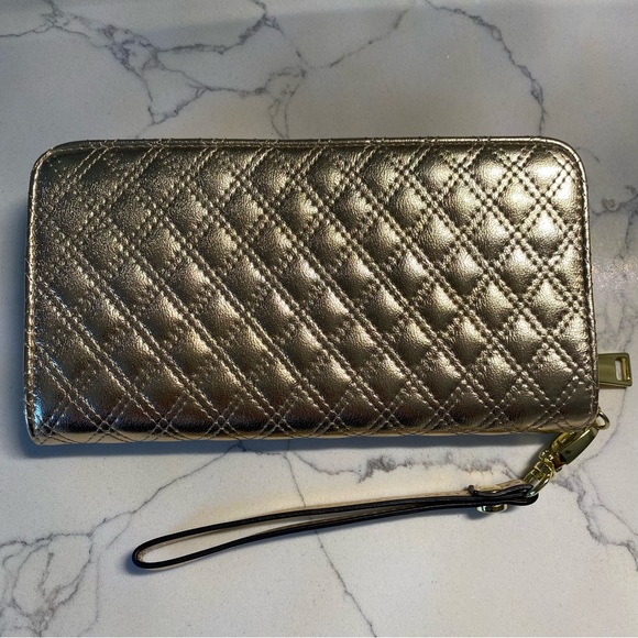 Steve Madden Gold Metallic Wallet - Picture 7 of 7
